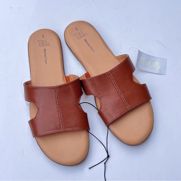 Time and Tru Women's Slip On Low Heel Sandals NWT Sz 9 - Picture 1 of 8